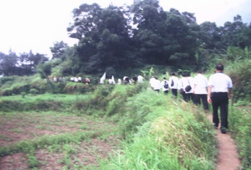兩岸門人上山至祖師墓園向方世培祖師隆重奠祭 4